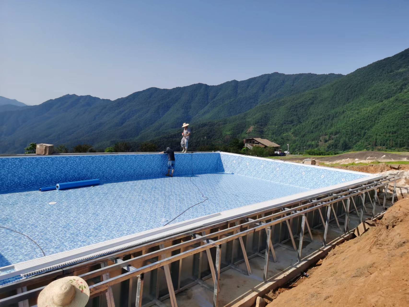 江西婺源景區觀景一號平臺室外鋼結構泳池