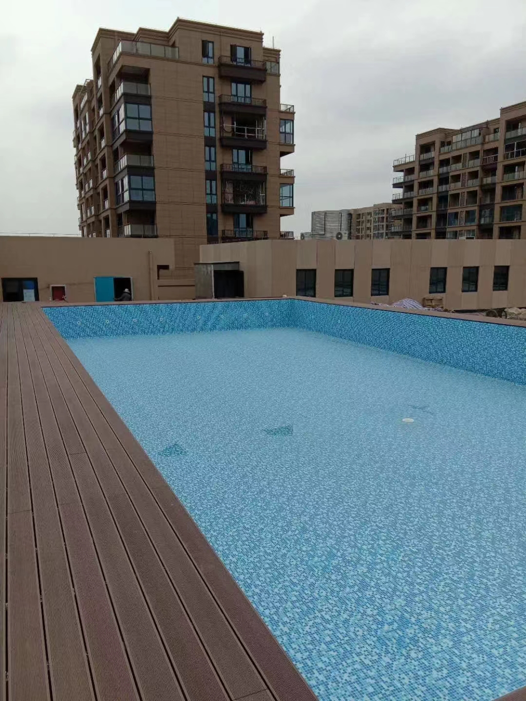 蕭山瓜瀝七彩小鎮西派健身會所室外鋼結構拆裝式泳池